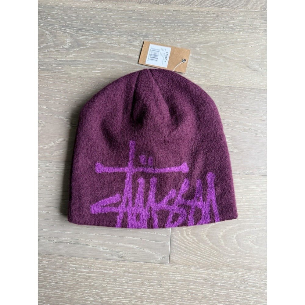 STUSSY BRUSHED OUT BASIC SKULLCAP PLUM BEANIE ONE SIZE ❤️✅ BRAND NEW SHIPS ASAP